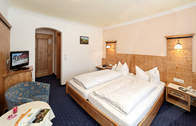 Doppelzimmer im Hotel Sonnenhof in Zwiesel im Bayerischen Wald (Die gemütlich eingerichteten Zimmer im Hotel Sonnenhof in Zwiesel bieten viel Platz zum Wohlfühlen.)